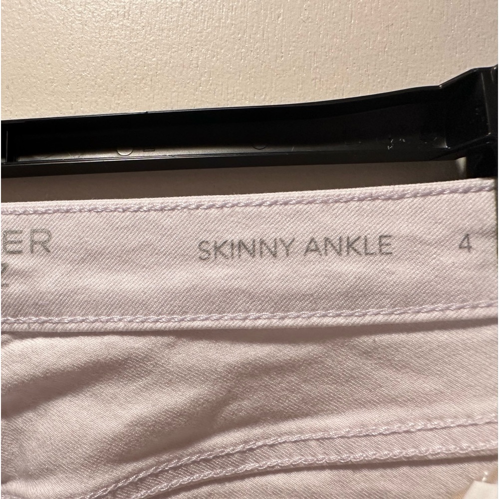 Jennifer Lopez Skinny ankle, size 4
